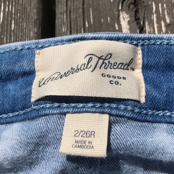 UNIVERSAL THREAD High Rise Light Acid Wash Jeans - Picture 7 of 10